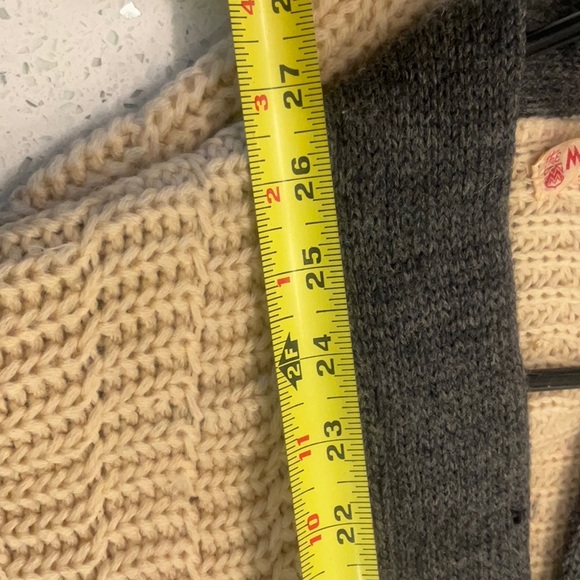 VINTAGE 50s 60s Wool Knit Cardigan Sweater napolean Coin Button Himalaya M - Picture 9 of 10